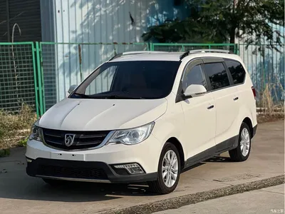 2014 Baojun 730 1.5L Manual Comfort 7-seater, фото 1, лот 11219129
