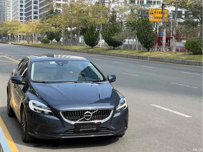 2017 Volvo V40 T3 Inscription, фото 3, лот 10364552