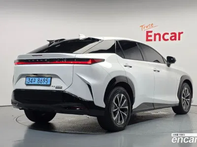 2023 Lexus RZ 450e Luxury, фото 2, лот 10184352
