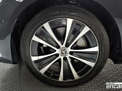 2021 Mercedes-Benz E-Class E300e 4MATIC Exclusive, фото 4, лот 10046193