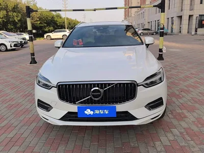 2021 Volvo XC60 T5 AWD Momentum, фото 2, лот 10769119