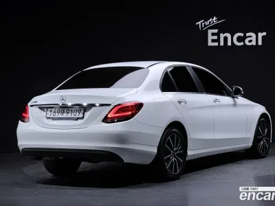 2019 Mercedes-Benz C-Class C200, фото 1, лот 11019361