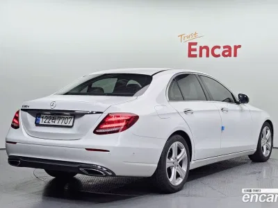 2017 Mercedes-Benz E-Class E220d Avantgarde, фото 1, лот 10074423