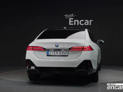 2025 BMW 5-Series 520i M Sport, фото 3, лот 10067482