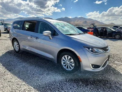 2018 CHRYSLER PACIFICA TOURING L, фото 4, лот 11131849