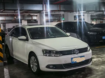 2014 Volkswagen Sagitar Facelift 1.6L Automatic Comfort, фото 1, лот 10455828