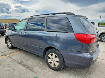 2010 TOYOTA SIENNA LE 7-PASSENGER, фото 2, лот 10526760
