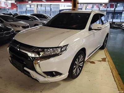 2020 Mitsubishi Outlander 2.0L 2WD Premium 7-seater, фото 2, лот 11197412