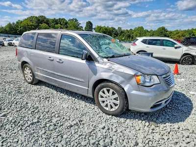 2016 CHRYSLER TOWN & COUNTRY TOURING, фото 4, лот 10868975