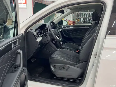 2024 Volkswagen Tiguan L Outstanding 300TSI Auto 2WD Dragon Soaring Edition, фото 4, лот 11249401