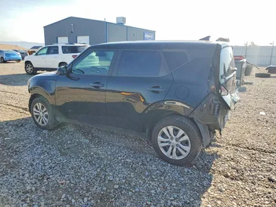 2023 KIA SOUL LX, фото 2, лот 10777216