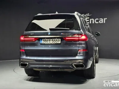 2022 BMW X7 M50i 6STR, фото 4, лот 10079195