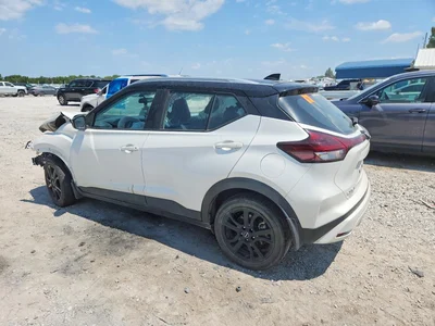 2022 NISSAN KICKS SV, фото 2, лот 10648919
