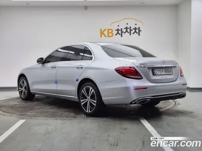 2017 Mercedes-Benz E-Class E220d 4MATIC Avantgarde, фото 2, лот 10058048
