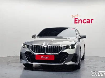 2026 BMW 5-Series 520i M Sport, фото 2, лот 10192622
