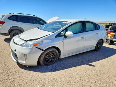 2014 TOYOTA PRIUS TWO, фото 1, лот 10500363