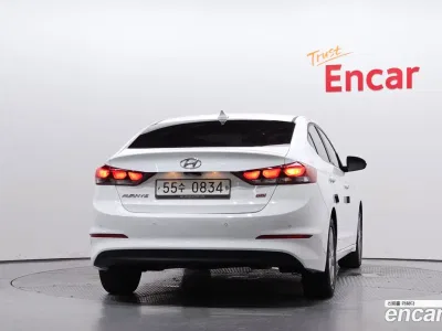 2017 Hyundai AVANTE 1.6 GDI Smart, фото 4, лот 10170601