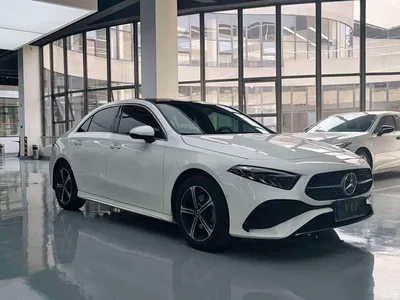 2025 Mercedes-Benz A-Class A 200 L Fashion Edition, фото 3, лот 11249623