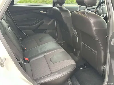 2012 Ford Focus Hatchback 2.0L Automatic Luxury Sport, фото 4, лот 10280492