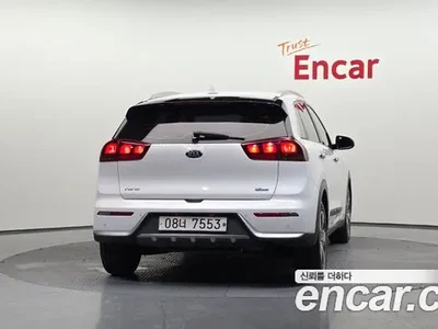 2017 Kia Niro Luxury, фото 4, лот 10032216