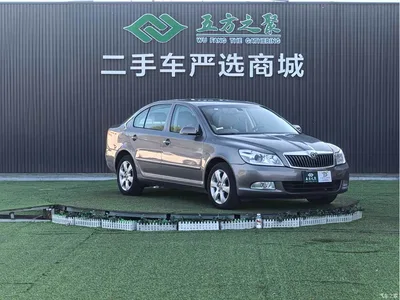 2010 Škoda Octavia Model 2.0L Automatic Elegance Edition, фото 3, лот 10348943