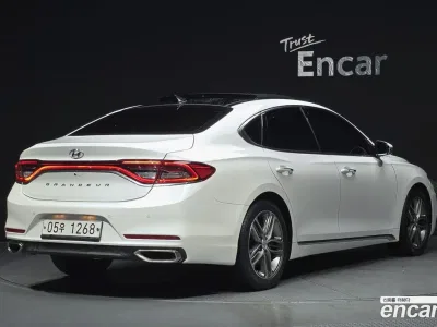 2017 Hyundai Grandeur 2.4 Premium, фото 1, лот 10061902