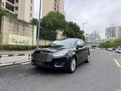 2015 Ford Escort 1.5L Automatic Fashion, фото 1, лот 11536049