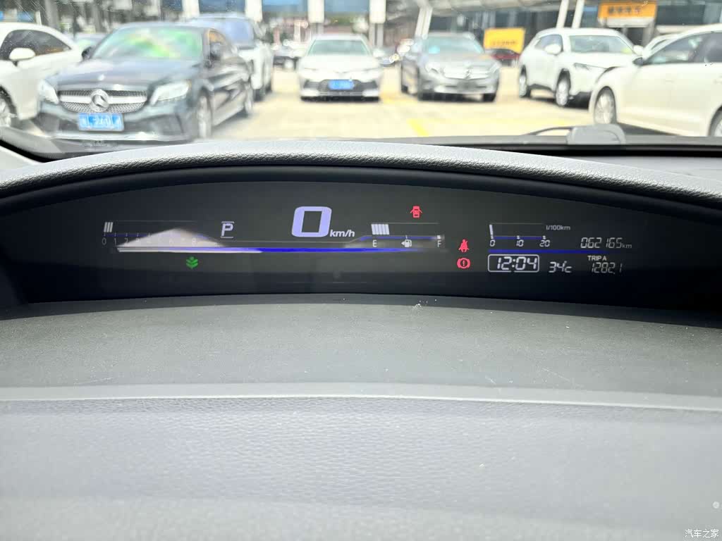 2016 Honda Jade 1.8L Automatic Comfort Elite Version 5-seater, фото 4, лот 11197581
