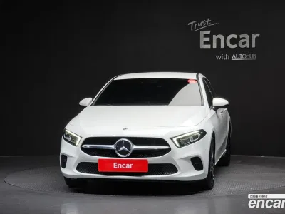 2021 Mercedes-Benz A-Class A220 Hatchback, фото 3, лот 10201414