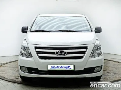 2018 Hyundai Starex 3-Seater VAN, фото 1, лот 10616398