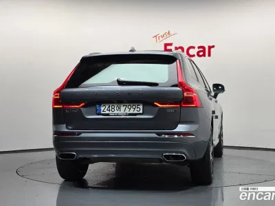 2021 Volvo XC60 B6 Inscirtion, фото 4, лот 11252184