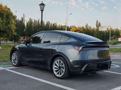 2025 Tesla Model Y Model Long Range All-Wheel Drive Launch Edition, фото 4, лот 11184266