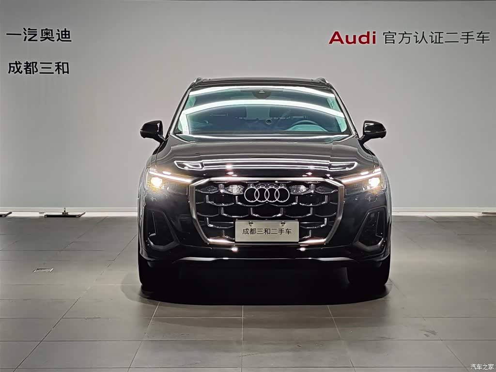 2025 Audi Q7 55 TFSI quattro S line Sport, фото 2, лот 11213240