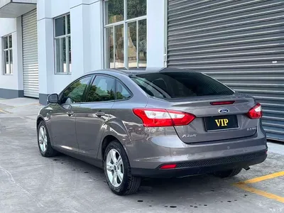 2012 Ford Focus Hatchback 1.6L Manual Trend, фото 4, лот 11220290
