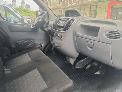 2023 SAIC Maxus Xintu V80 2.0T AMT Classic Aoyun Power Edition Short Wheelbase Medium Roof 5/6 Seats, фото 4, лот 11160681