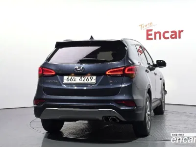 2017 Hyundai Santafe Diesel 2.0 2WD, фото 4, лот 10113197