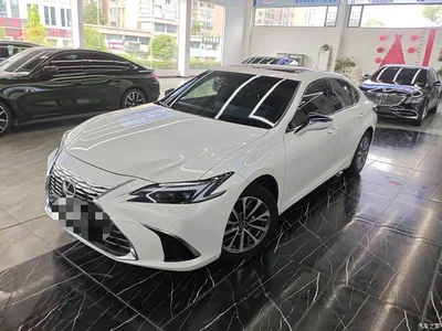 2025 Lexus ES 200 Ultimate Edition, фото 1, лот 11553739