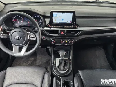 2020 Kia K3 Trendy, фото 2, лот 10035620