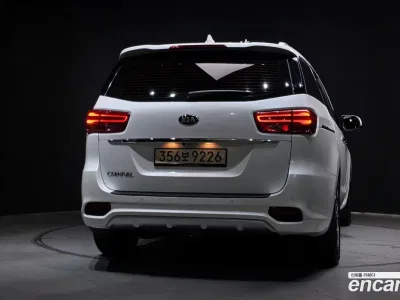2019 Kia Canival 9-Seater Noblesse Special, фото 4, лот 11074597