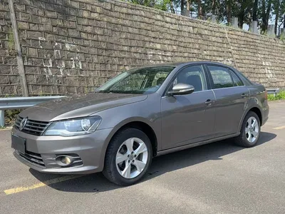 2013 Volkswagen Bora 1.6L Manual Comfort Model, фото 1, лот 10471442
