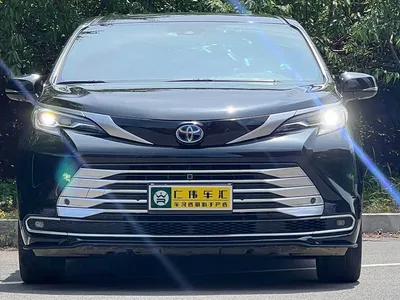 2023 Toyota Sienna 2.5L Hybrid Platinum Edition, фото 1, лот 10324649