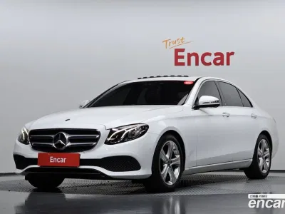2017 Mercedes-Benz E-Class E200 Avantgarde, фото 1, лот 10166351