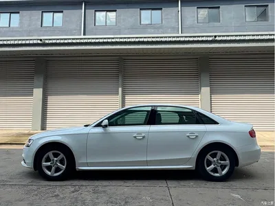 2013 Audi A4L 30 TFSI Automatic Comfort, фото 3, лот 10437124