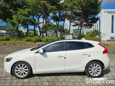 2015 Volvo V40 D2, фото 4, лот 10217594