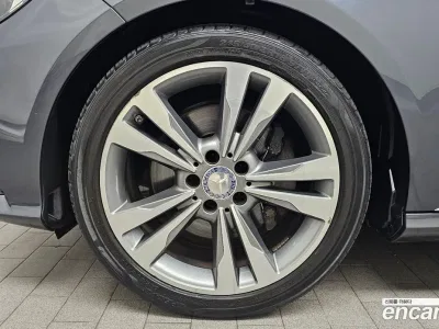 2015 Mercedes-Benz E-Class E300 4MATIC Avantgarde, фото 4, лот 10165532