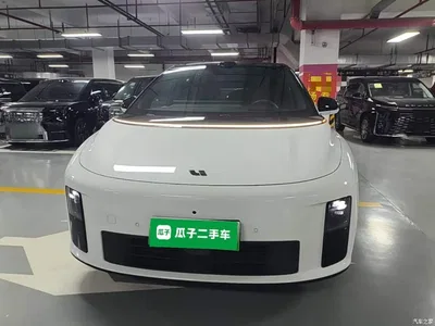 2025 Li Auto i6 4WD Base Model, фото 3, лот 11249609