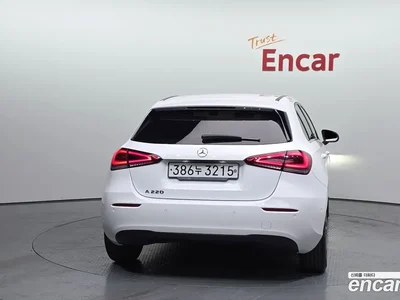 2019 Mercedes-Benz A-Class A220 Hatchback, фото 3, лот 10041716