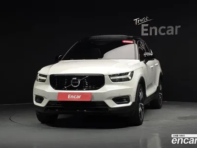 2019 Volvo XC40 T4 R-Design, фото 3, лот 10210035