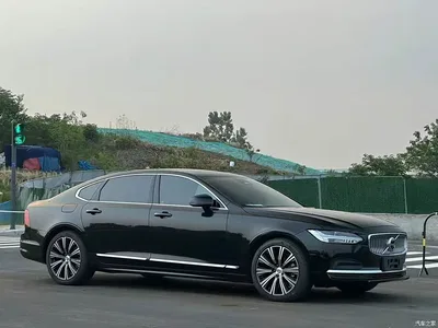 2024 Volvo S90 B5 Momentum Luxury Edition, фото 3, лот 10365057