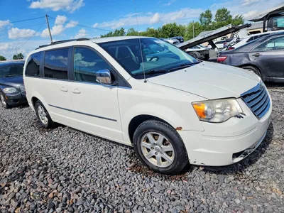 2010 CHRYSLER TOWN & COUNTRY TOURING, фото 4, лот 10665906